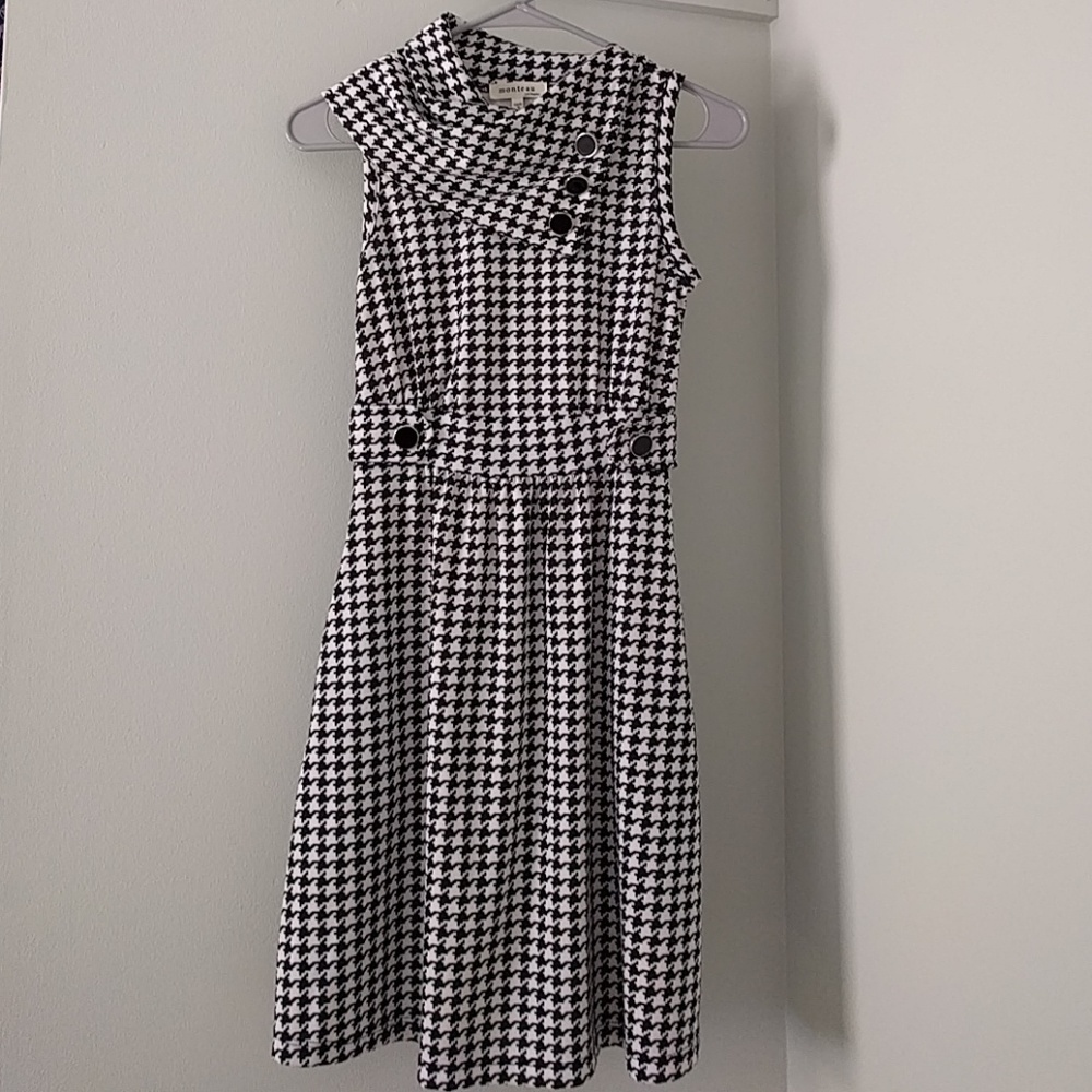 NWOT Monteau XS mini dress